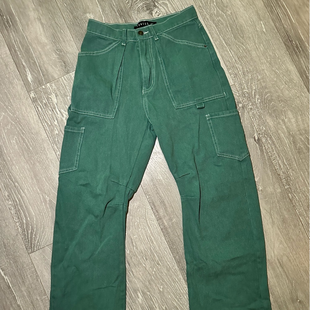 Green cargo pants